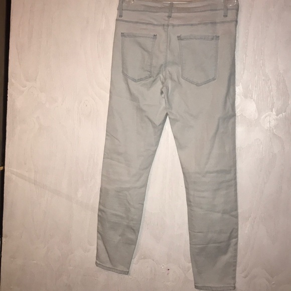 Forever 21 light blue jeans - Picture 6 of 6